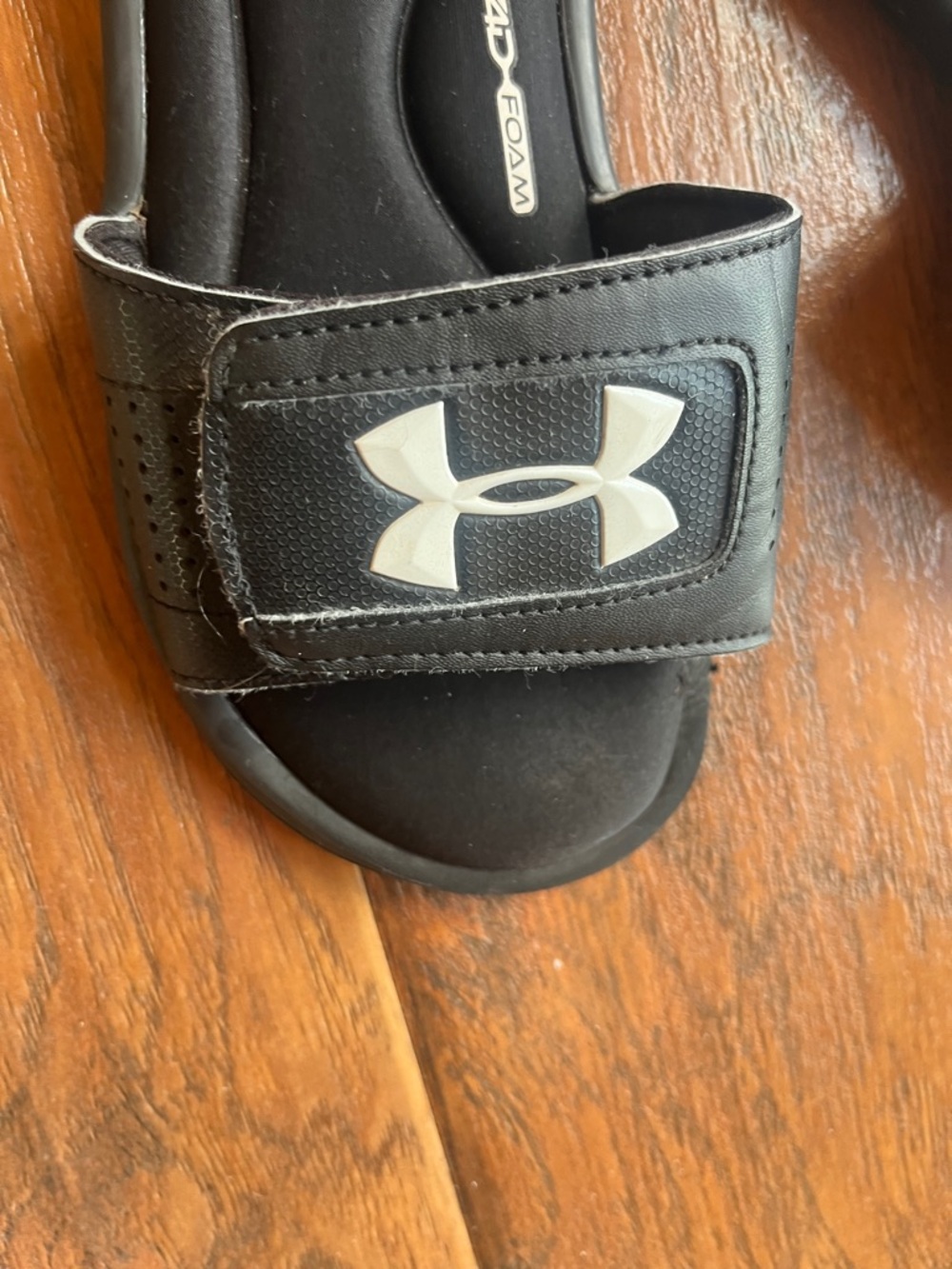 Under Armour Kids Black Slide Sandals with White Logo - 3Y - Picture 3 of 6